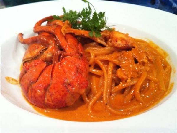 オマール海老のパスタ